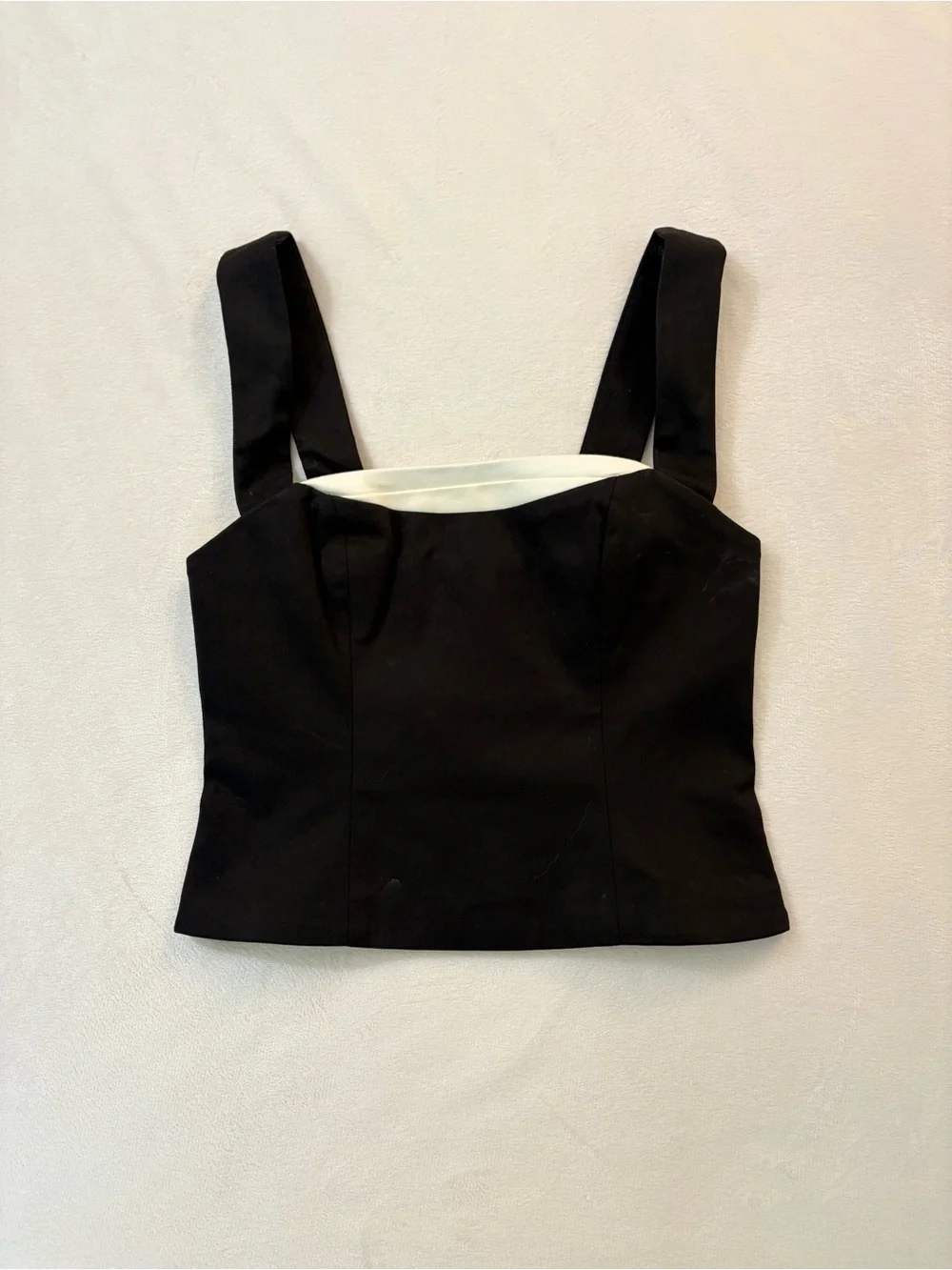 MAJORELLE Adria Top in Black - Picture 4 of 6